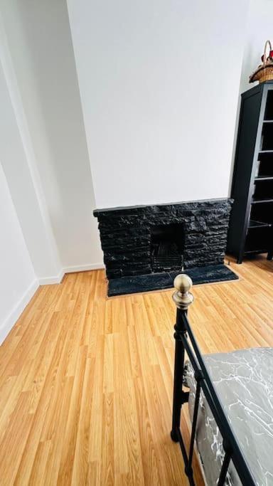 3 Bed House East London Home Εξωτερικό φωτογραφία